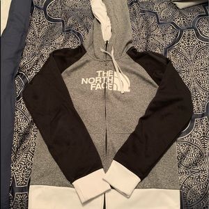 The NorthFace Sweatshirt